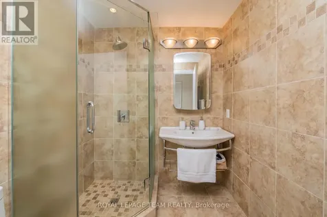 90 George Street Ottawa ON K1N 0A8
