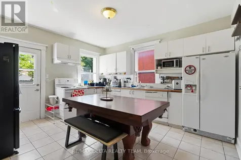 181 Goulburn Avenue Ottawa ON K1N 8E3