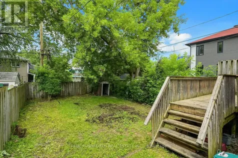 2418 Clementine Boulevard Ottawa ON K1V 8E2