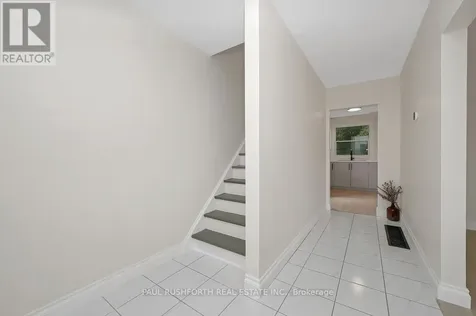 2418 Clementine Boulevard Ottawa ON K1V 8E2