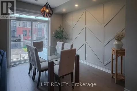 552 Labrador Crescent Ottawa ON K1T 0R5
