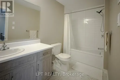 552 Labrador Crescent Ottawa ON K1T 0R5