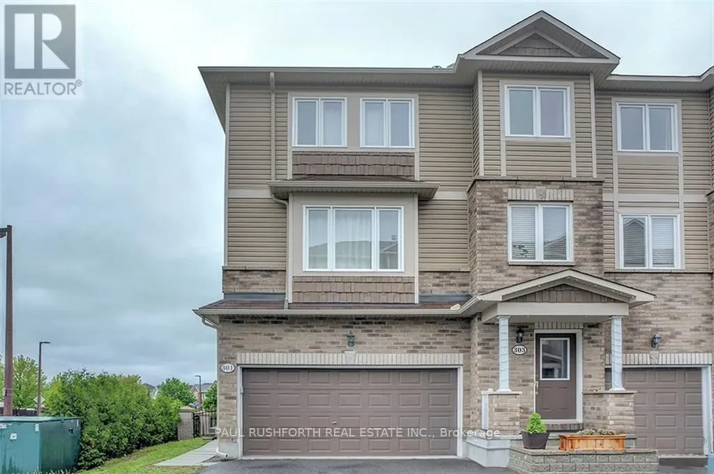 301 Mosaic Private Ottawa ON K2K 0H1