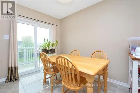 301 Mosaic Private Ottawa ON K2K 0H1