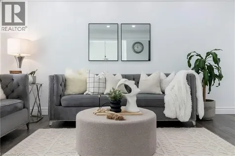304 Greenfield Avenue Kitchener ON N2C 1E1