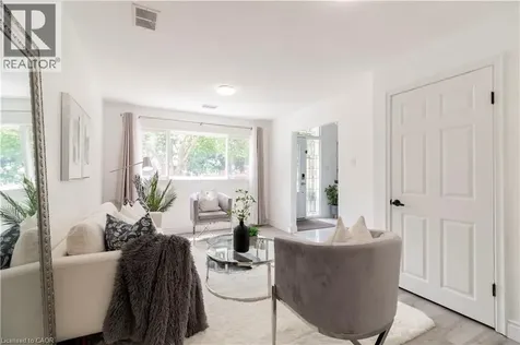304 Greenfield Avenue Kitchener ON N2C 1E1