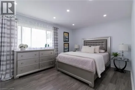 304 Greenfield Avenue Kitchener ON N2C 1E1