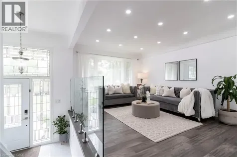 304 Greenfield Avenue Kitchener ON N2C 1E1