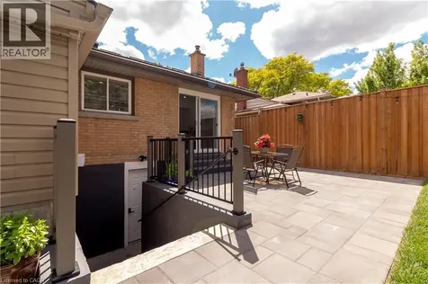304 Greenfield Avenue Kitchener ON N2C 1E1