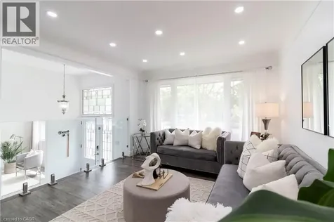 304 Greenfield Avenue Kitchener ON N2C 1E1