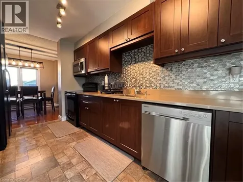 19 Dalzell Avenue Brampton ON L6Z 1H1