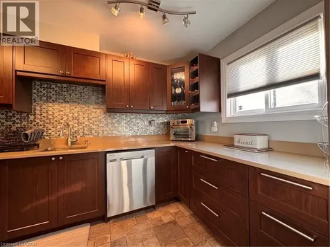 19 Dalzell Avenue Brampton ON L6Z 1H1