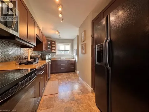 19 Dalzell Avenue Brampton ON L6Z 1H1
