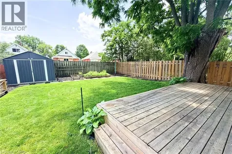 42 Strathcona Avenue Brantford ON N3S 1T5