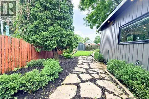42 Strathcona Avenue Brantford ON N3S 1T5