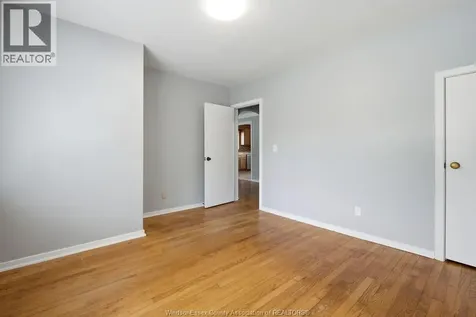 2340 Aubin Windsor ON N8W 4L5