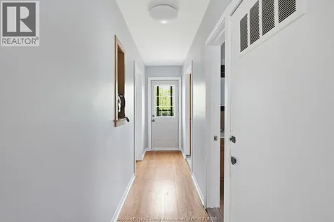 2340 Aubin Windsor ON N8W 4L5