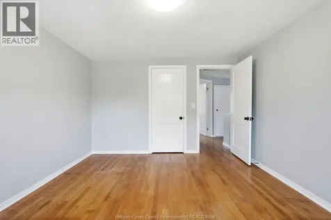 2340 Aubin Windsor ON N8W 4L5