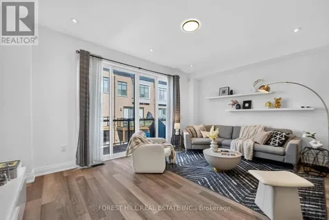 96 Salterton Circle Vaughan ON L6A 4Z2