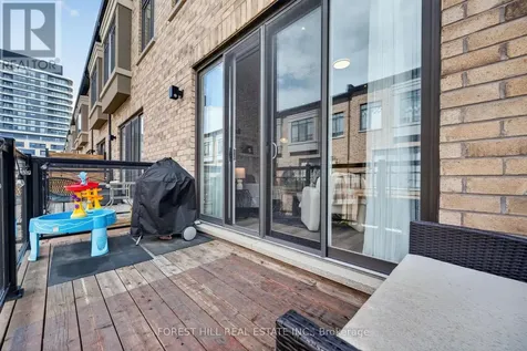 96 Salterton Circle Vaughan ON L6A 4Z2