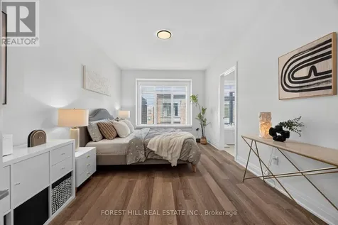 96 Salterton Circle Vaughan ON L6A 4Z2