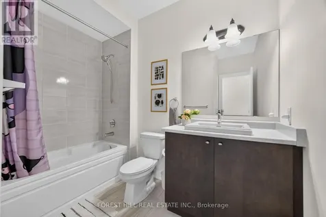 96 Salterton Circle Vaughan ON L6A 4Z2