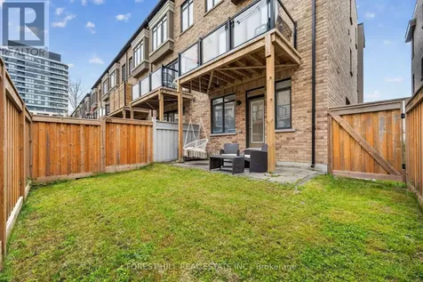 96 Salterton Circle Vaughan ON L6A 4Z2