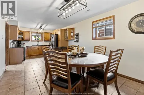 1251 Huntwick Place Lasalle ON N9H 2B4