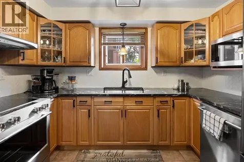 1251 Huntwick Place Lasalle ON N9H 2B4