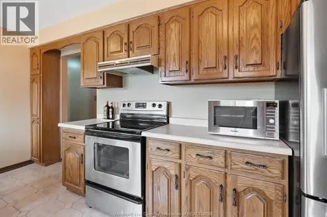 1251 Huntwick Place Lasalle ON N9H 2B4
