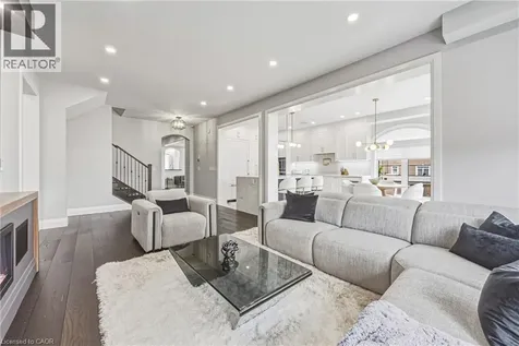 55 Robarts Drive Ancaster ON L9K 0H5