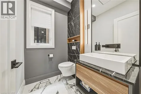 55 Robarts Drive Ancaster ON L9K 0H5