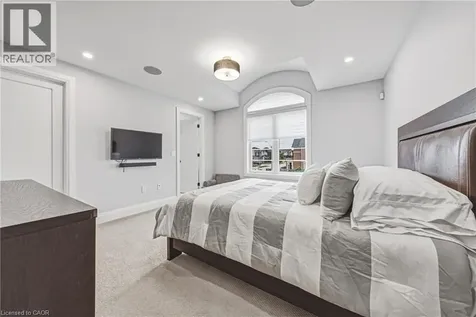 55 Robarts Drive Ancaster ON L9K 0H5