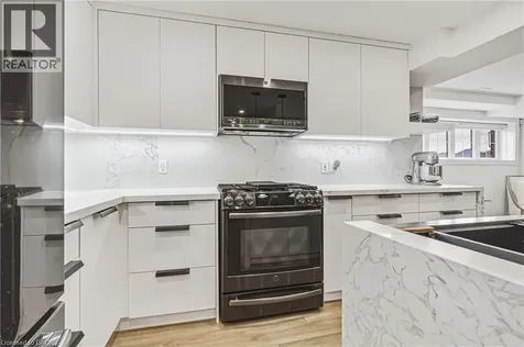 55 Robarts Drive Ancaster ON L9K 0H5
