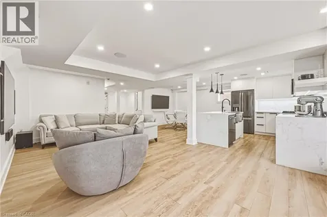 55 Robarts Drive Ancaster ON L9K 0H5