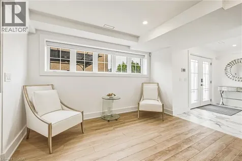 55 Robarts Drive Ancaster ON L9K 0H5