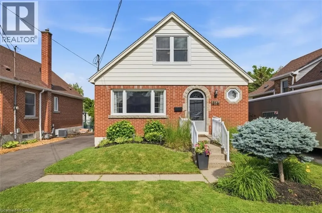 216 Summerhill Avenue Hamilton ON L8K 3N7
