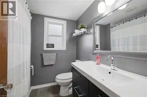 216 Summerhill Avenue Hamilton ON L8K 3N7