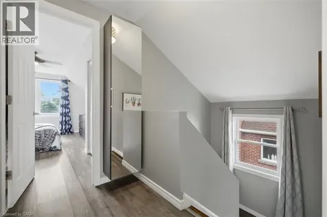 216 Summerhill Avenue Hamilton ON L8K 3N7