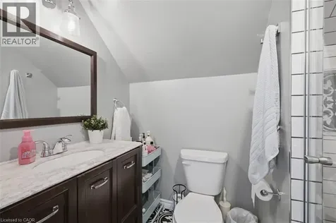216 Summerhill Avenue Hamilton ON L8K 3N7