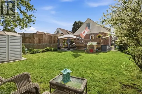 216 Summerhill Avenue Hamilton ON L8K 3N7