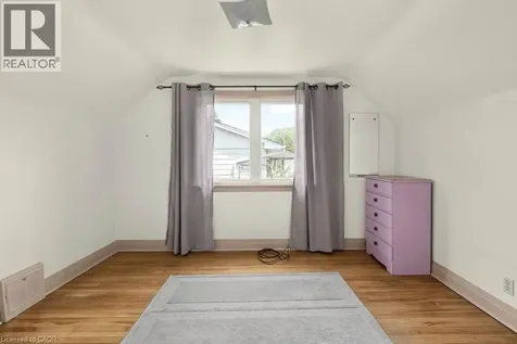 16 Sussex Street Hamilton ON L8S 2E1