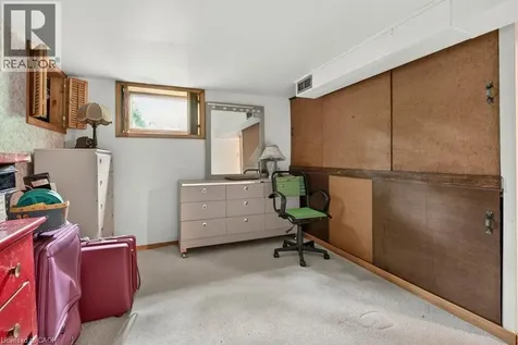 16 Sussex Street Hamilton ON L8S 2E1