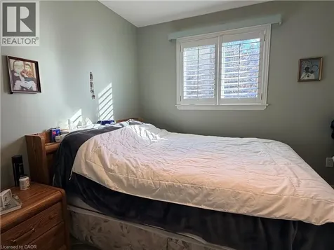 765 Chesapeake Drive Waterloo ON N2K 4G3