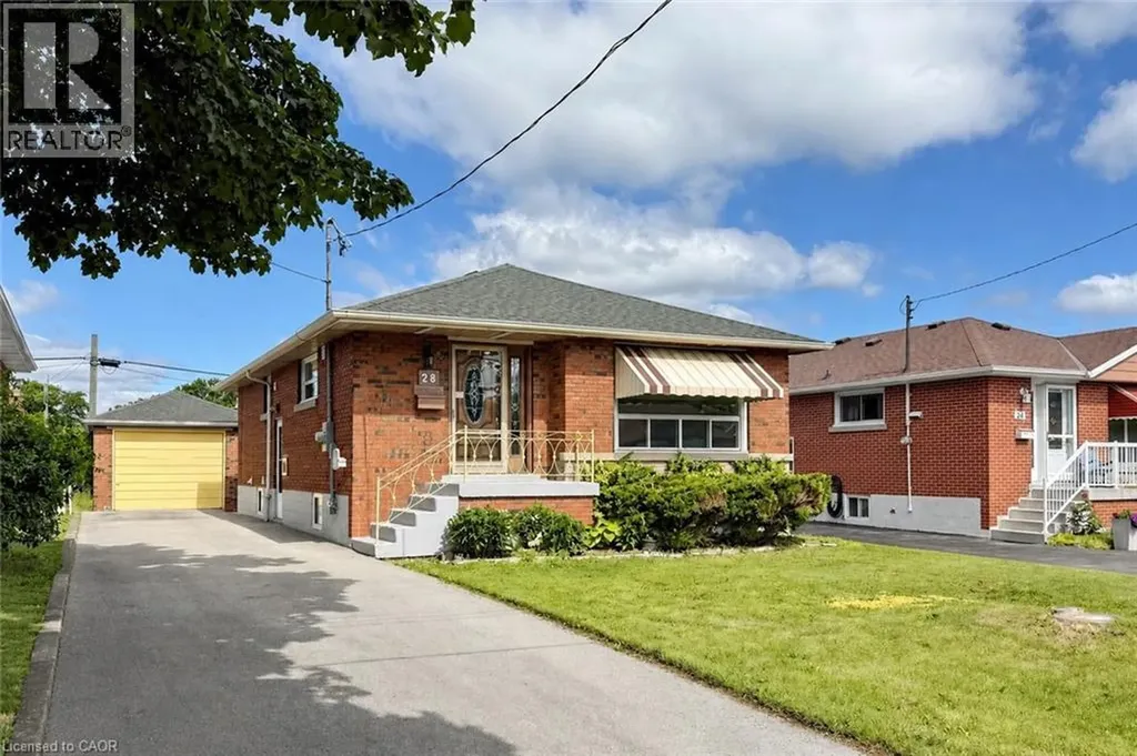 28 Warren Avenue Hamilton ON L9A 3C6