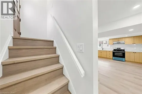 28 Warren Avenue Hamilton ON L9A 3C6