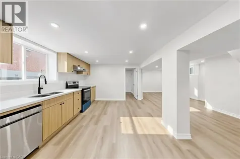 28 Warren Avenue Hamilton ON L9A 3C6