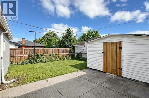 28 Warren Avenue Hamilton ON L9A 3C6