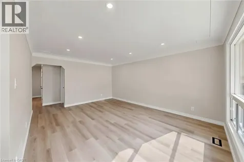 28 Warren Avenue Hamilton ON L9A 3C6