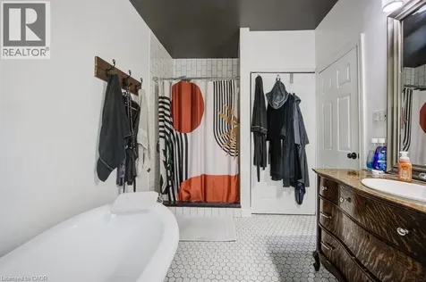 57 Glasgow Street Kitchener ON N2G 2G8